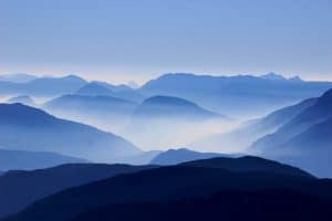 mountains-863474_640