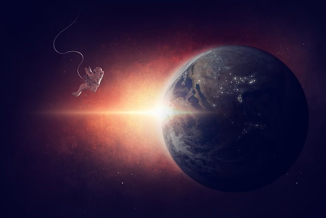 astronaut-1784245_640