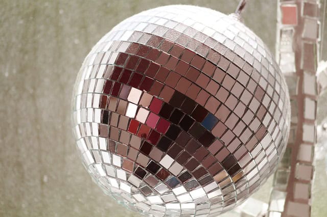 disco-ball-483829_640