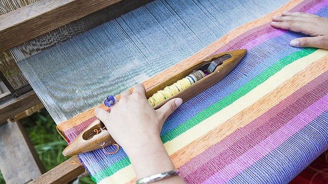 weaving-loom-2571179_640