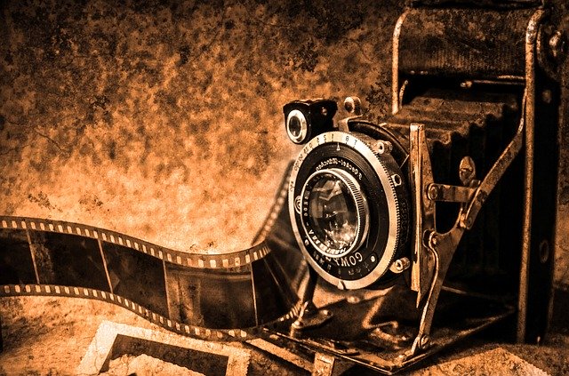 photo-camera-219958_640