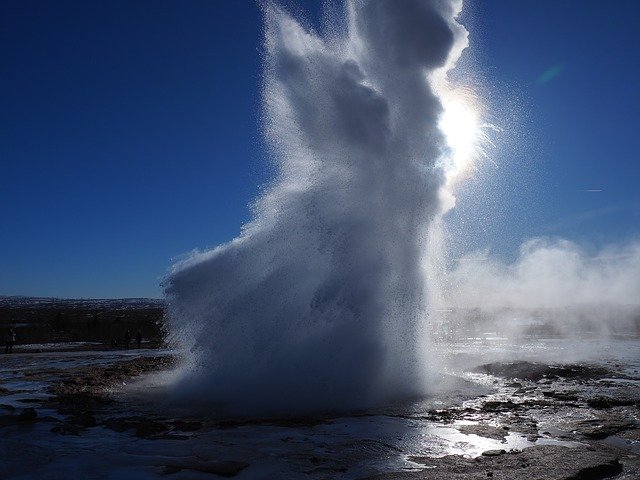 geyser-3242008_640