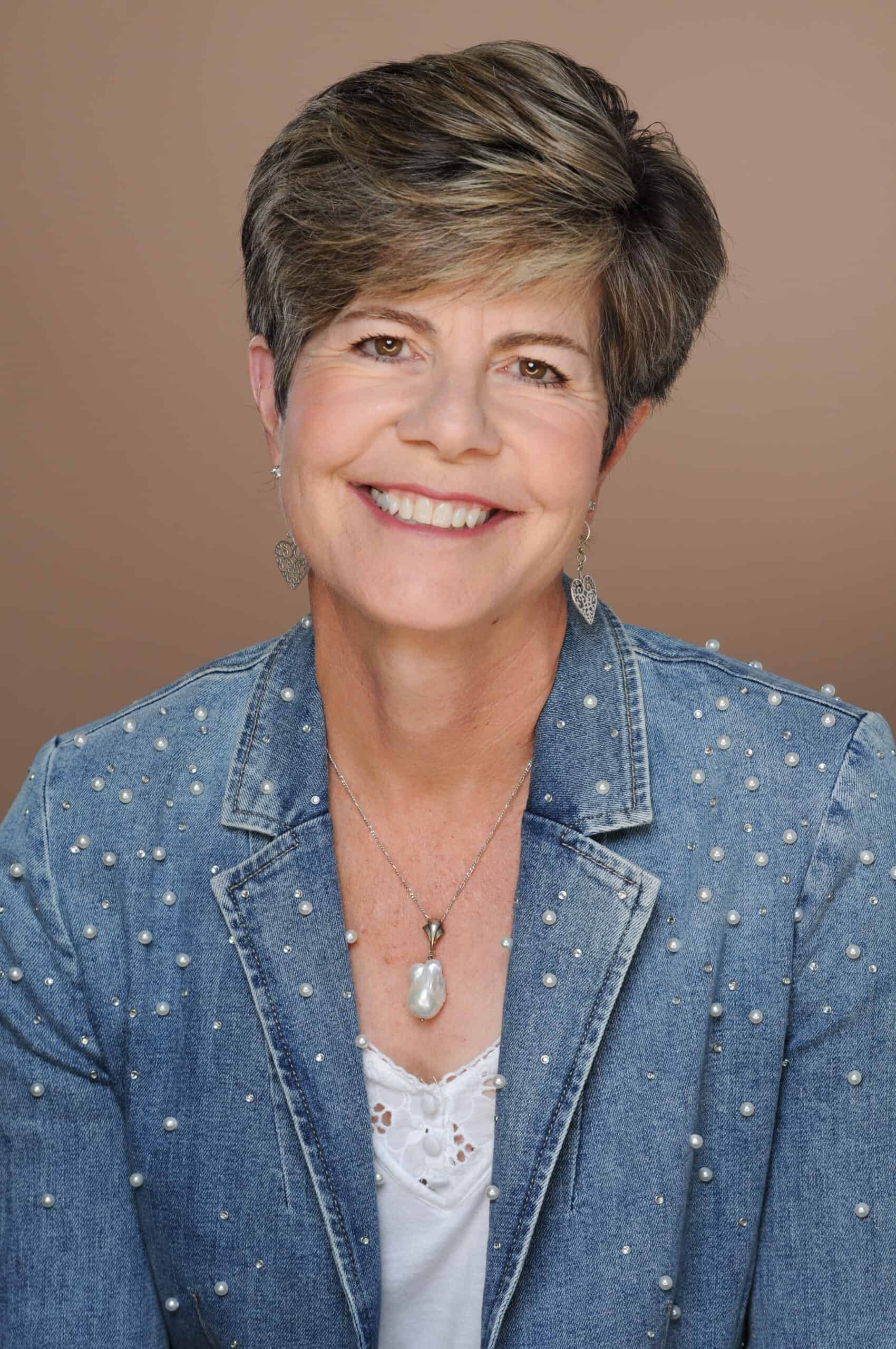 Suzanne blue